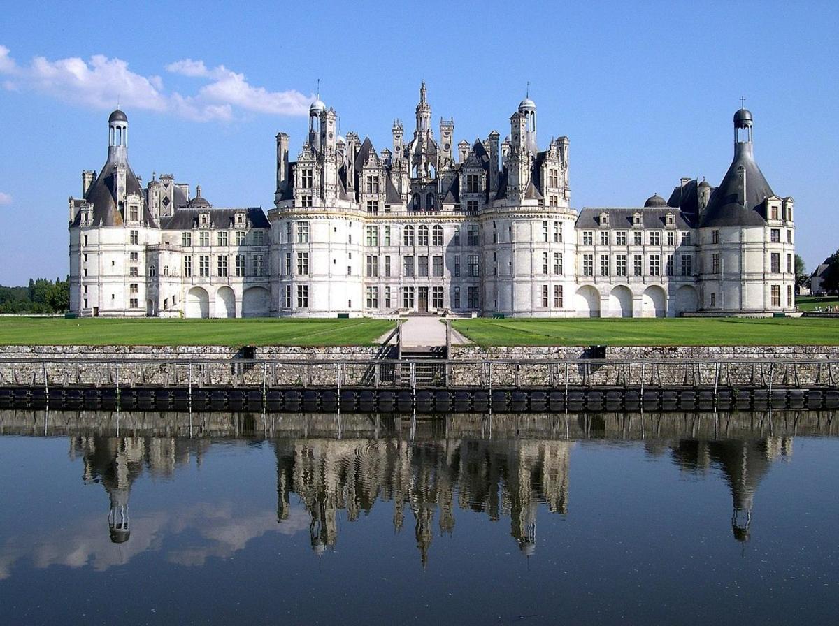 Apartamento L'Historique / Basilique St Martin Tours Exterior foto