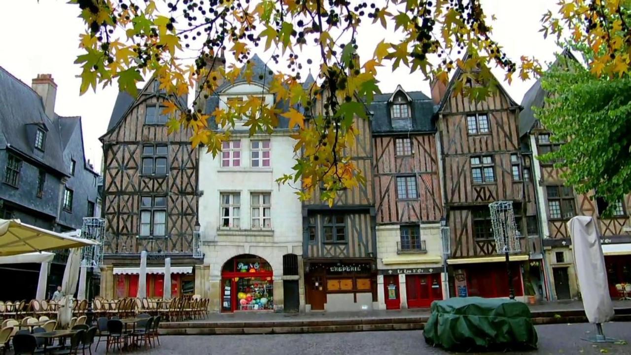 Apartamento L'Historique / Basilique St Martin Tours Exterior foto
