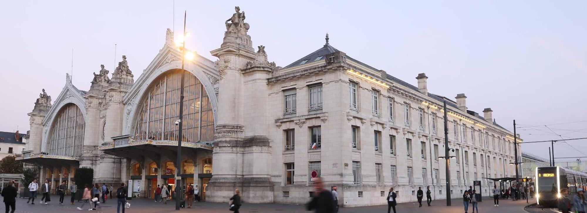 Apartamento L'Historique / Basilique St Martin Tours Exterior foto